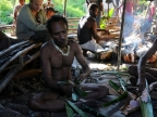 papua-2012-tag12-kuruwai-sago-1334